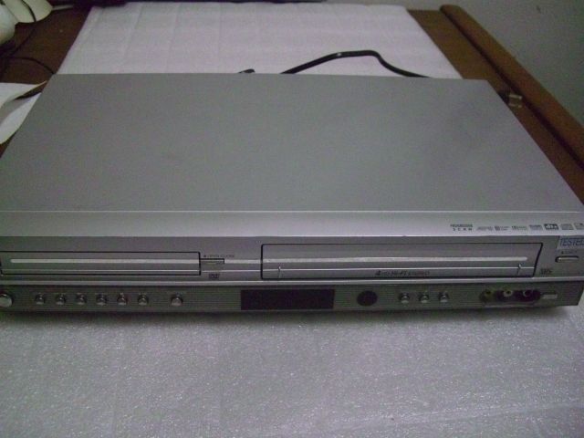 Zenith XBV442 DVD/VCR Combo  